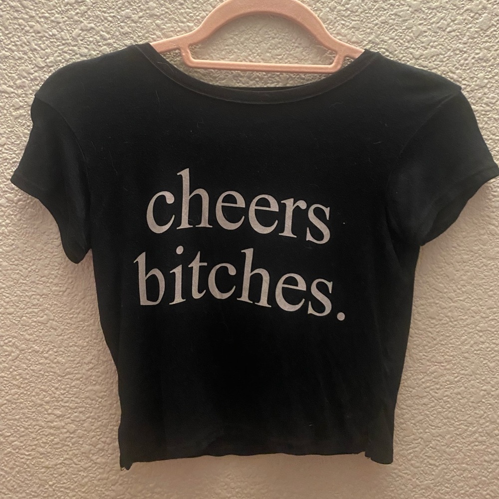 Brandy Melville cropped graphic tee